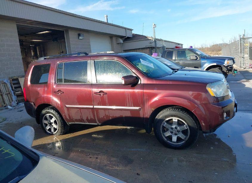 Photo 13 of 2011 Honda Pilot TOURING (VIN 5FNYF4H96BB087483)