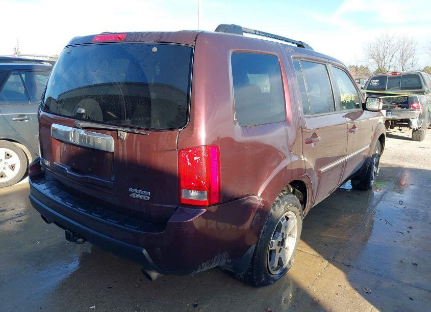 Photo 4 of 2011 Honda Pilot TOURING (VIN 5FNYF4H96BB087483)