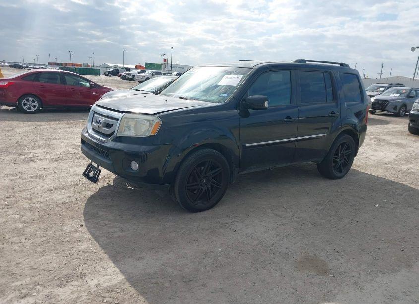 Photo 2 of 2011 Honda Pilot TOURING (VIN 5FNYF4H96BB089363)