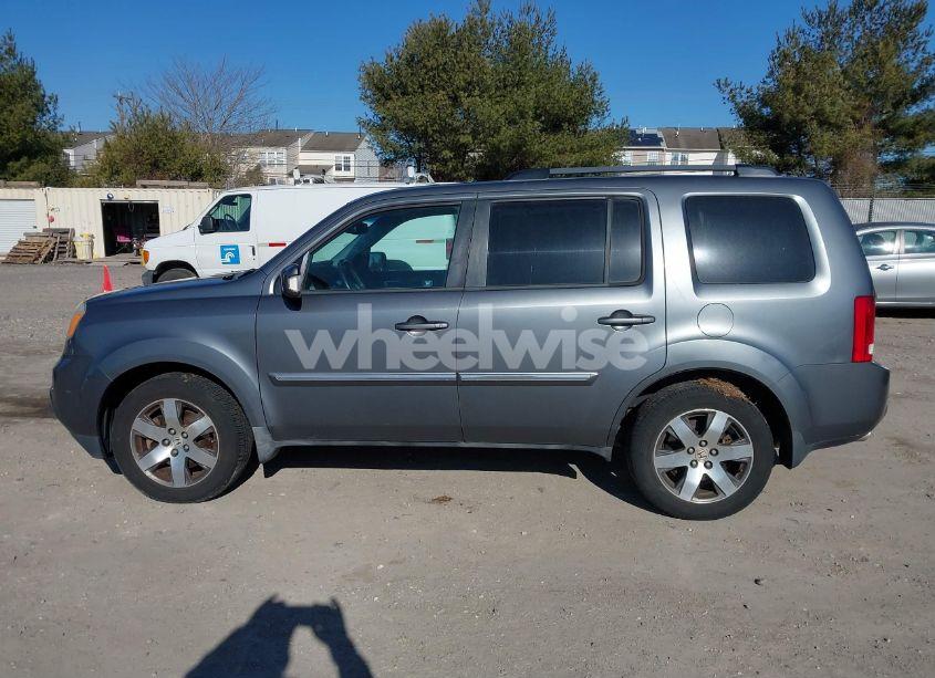 Photo 14 of 2012 Honda Pilot TOURING (VIN 5FNYF4H96CB043890)