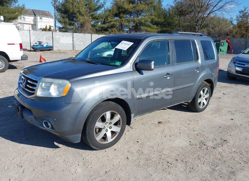Photo 2 of 2012 Honda Pilot TOURING (VIN 5FNYF4H96CB043890)