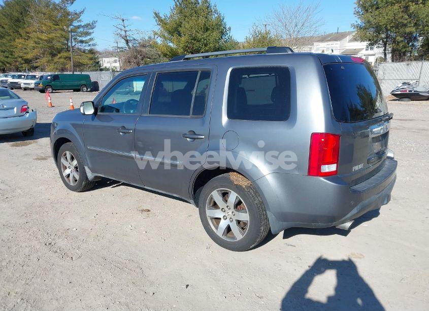 Photo 3 of 2012 Honda Pilot TOURING (VIN 5FNYF4H96CB043890)