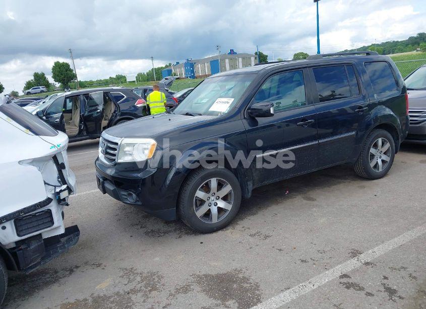 Photo 2 of 2012 Honda Pilot TOURING (VIN 5FNYF4H96CB047843)