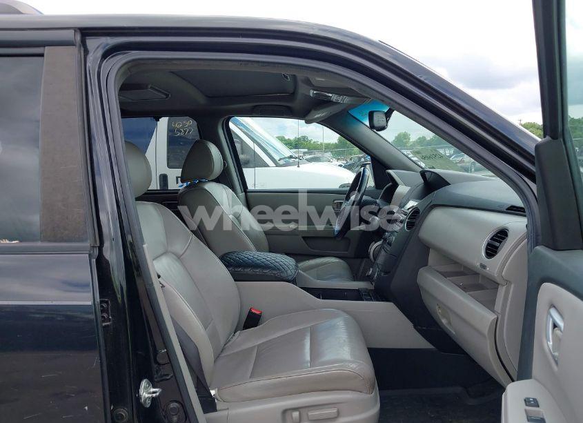 Photo 5 of 2012 Honda Pilot TOURING (VIN 5FNYF4H96CB047843)