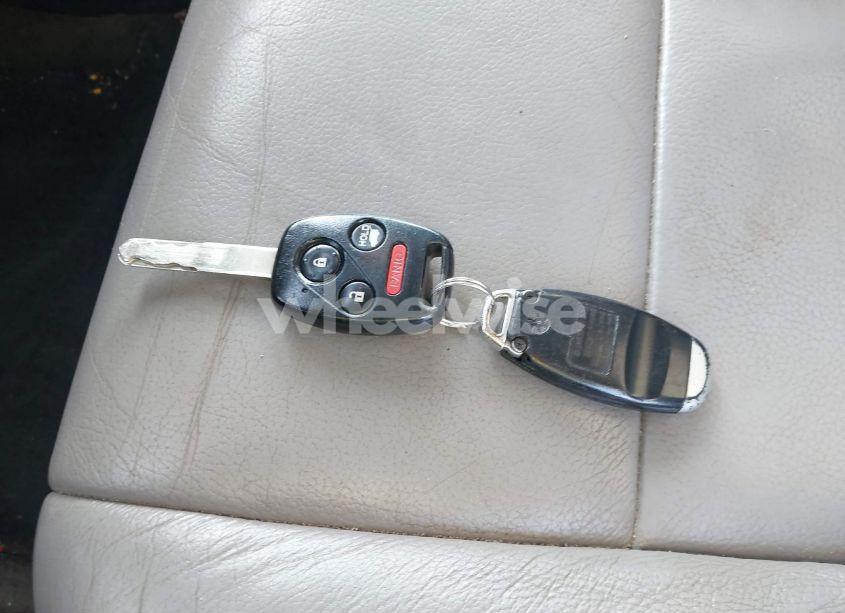 Photo 11 of 2013 Honda Pilot TOURING (VIN 5FNYF4H96DB032874)