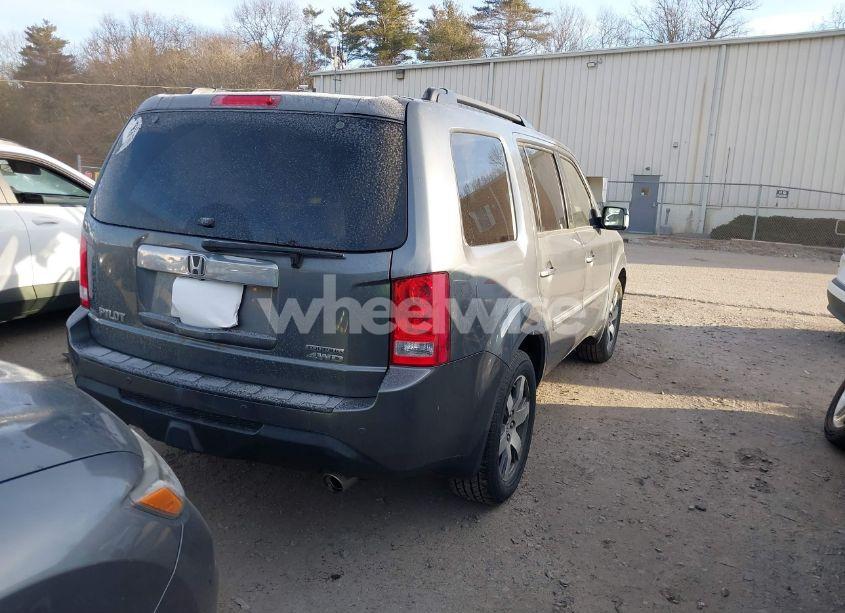 Photo 4 of 2013 Honda Pilot TOURING (VIN 5FNYF4H96DB032874)