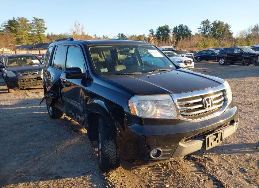 2014 Honda Pilot TOURING (VIN 5FNYF4H96EB002338) main photo