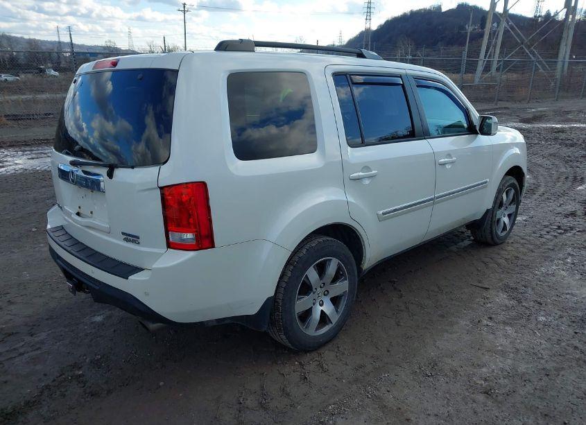 Photo 4 of 2015 Honda Pilot TOURING (VIN 5FNYF4H96FB066364)