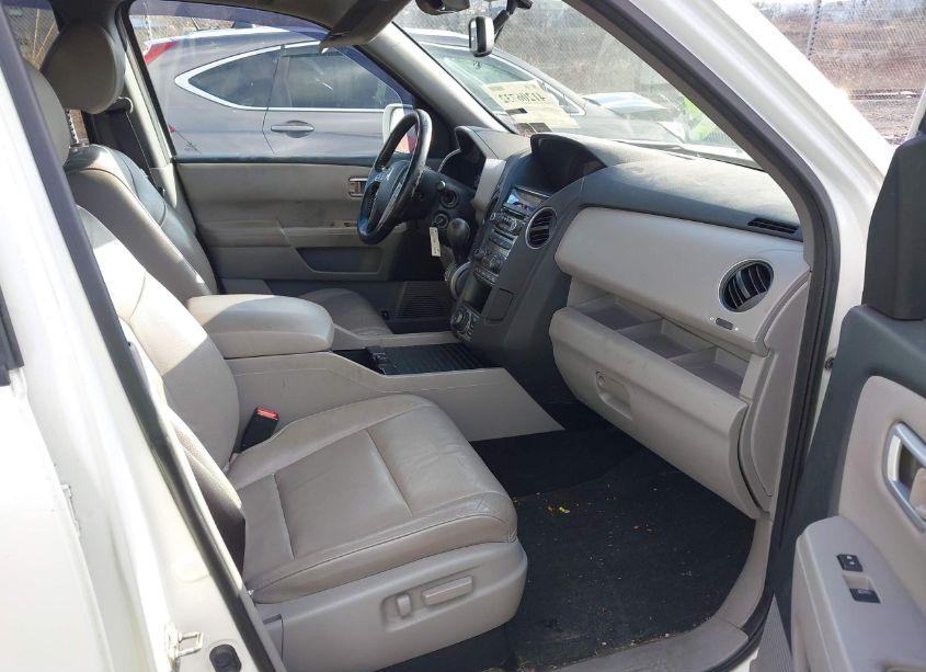 Photo 5 of 2015 Honda Pilot TOURING (VIN 5FNYF4H96FB066364)