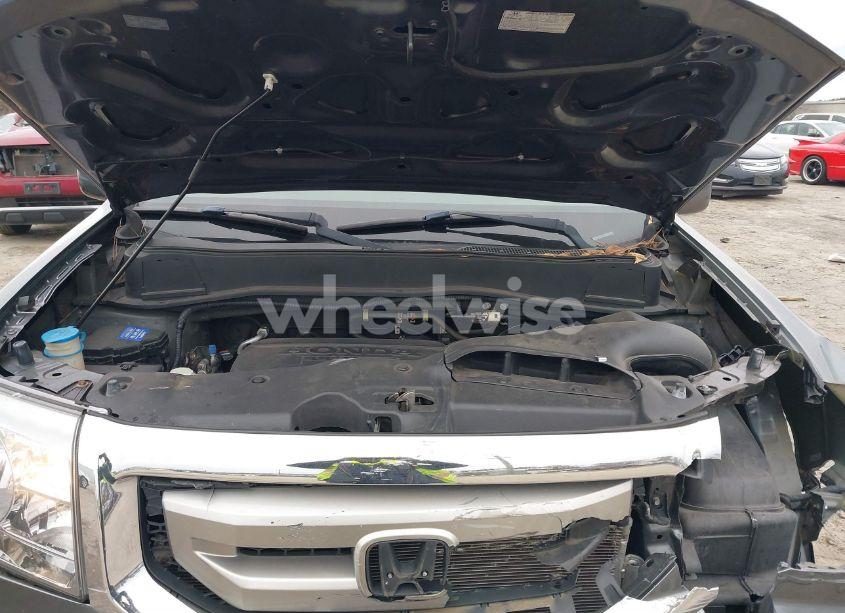 Photo 10 of 2011 Honda Pilot TOURING (VIN 5FNYF4H97BB007673)