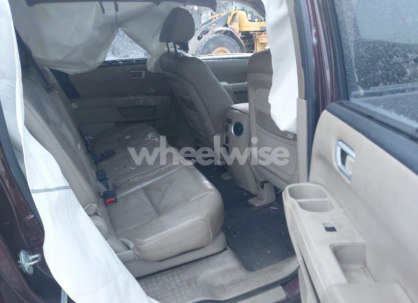 Photo 8 of 2011 Honda Pilot TOURING (VIN 5FNYF4H97BB060566)