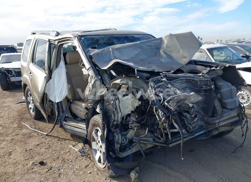 Photo 6 of 2011 Honda Pilot TOURING (VIN 5FNYF4H97BB102184)