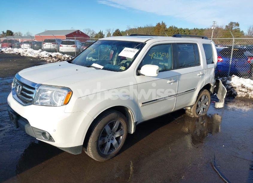 Photo 2 of 2012 Honda Pilot TOURING (VIN 5FNYF4H97CB018142)