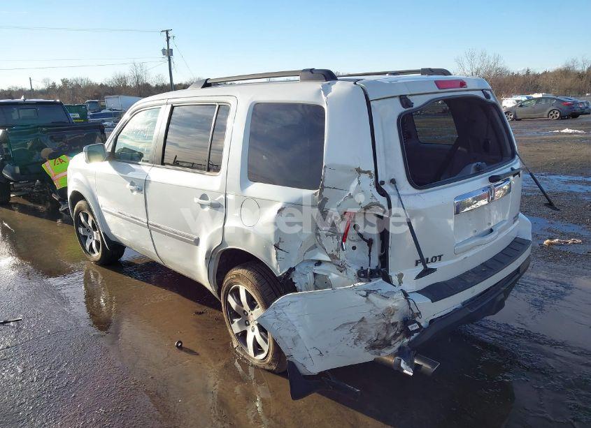Photo 3 of 2012 Honda Pilot TOURING (VIN 5FNYF4H97CB018142)
