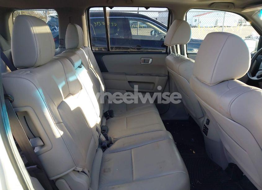 Photo 8 of 2012 Honda Pilot TOURING (VIN 5FNYF4H97CB018142)