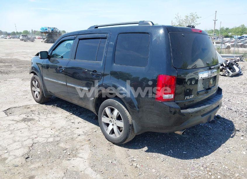Photo 3 of 2013 Honda Pilot TOURING (VIN 5FNYF4H97DB052793)