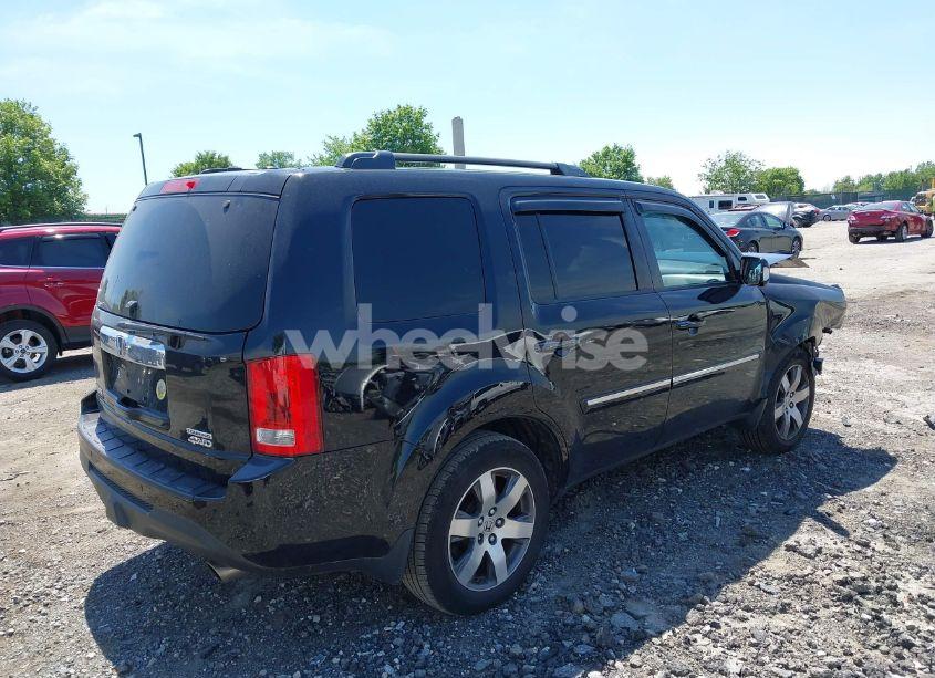 Photo 4 of 2013 Honda Pilot TOURING (VIN 5FNYF4H97DB052793)