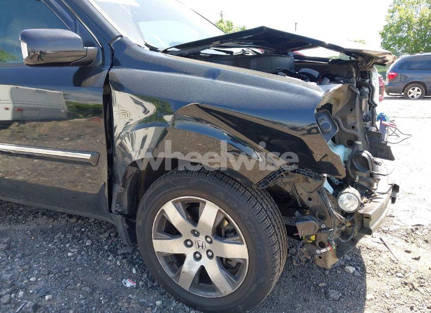 Photo 6 of 2013 Honda Pilot TOURING (VIN 5FNYF4H97DB052793)