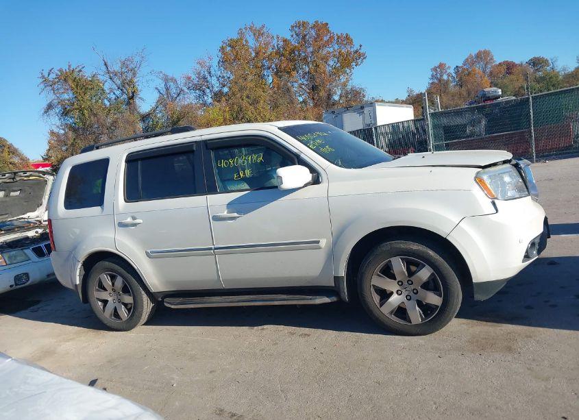 Photo 14 of 2014 Honda Pilot TOURING (VIN 5FNYF4H97EB036630)