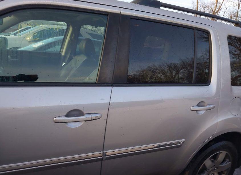 Photo 14 of 2014 Honda Pilot TOURING (VIN 5FNYF4H97EB048194)