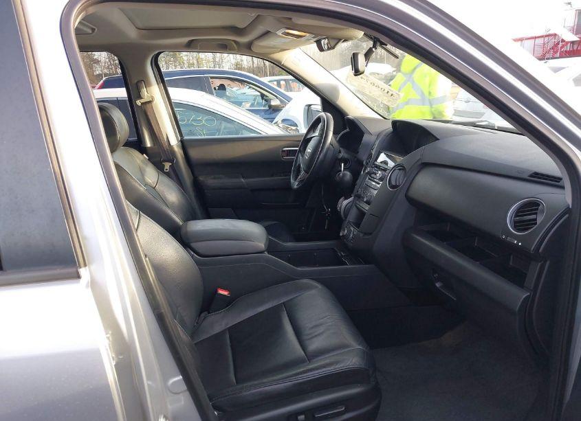 Photo 5 of 2014 Honda Pilot TOURING (VIN 5FNYF4H97EB048194)