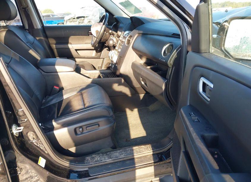 Photo 5 of 2015 Honda Pilot TOURING (VIN 5FNYF4H97FB072013)