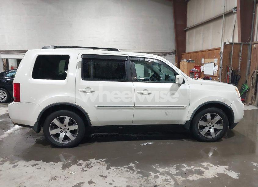 Photo 13 of 2013 Honda Pilot TOURING (VIN 5FNYF4H98DB013498)