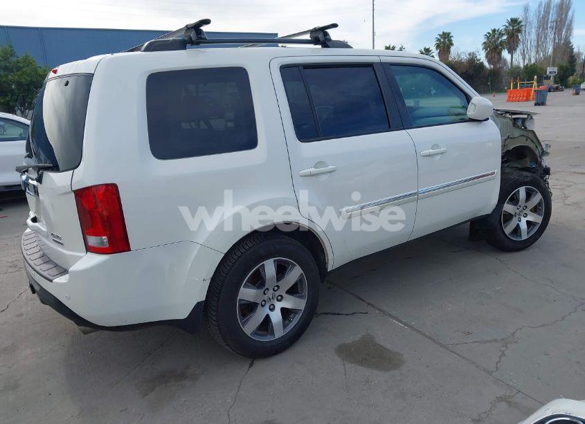 Photo 4 of 2013 Honda Pilot TOURING (VIN 5FNYF4H98DB074463)
