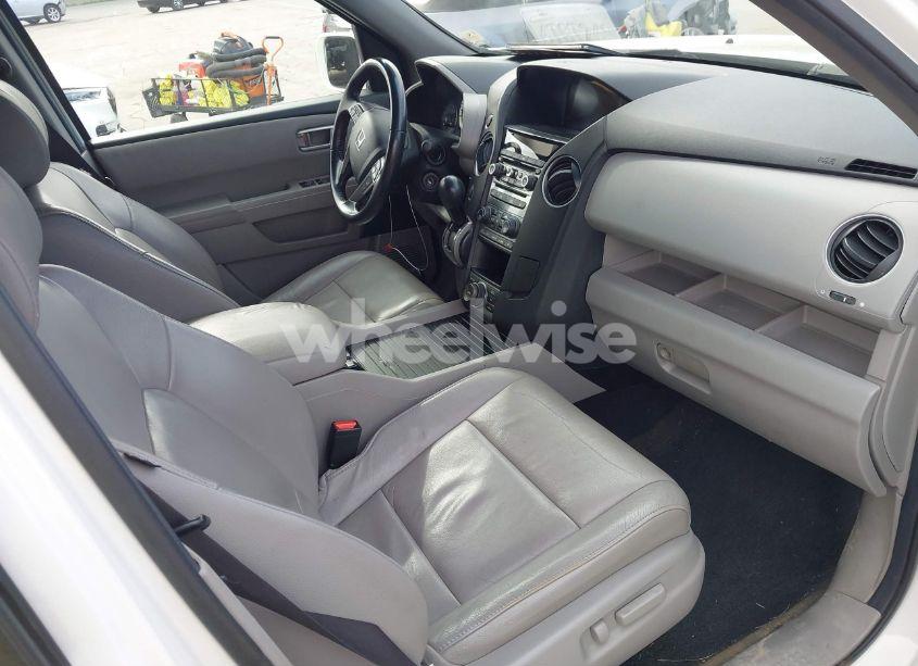 Photo 5 of 2013 Honda Pilot TOURING (VIN 5FNYF4H98DB074463)