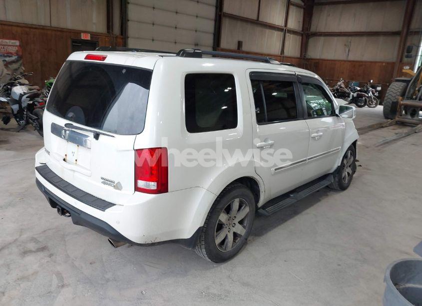 Photo 4 of 2014 Honda Pilot TOURING (VIN 5FNYF4H98EB047975)