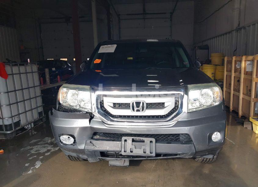 Photo 6 of 2010 Honda Pilot TOURING (VIN 5FNYF4H99AB024568)