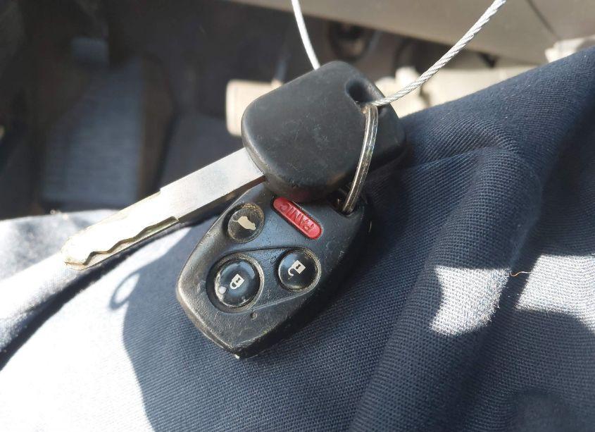 Photo 11 of 2010 Honda Pilot TOURING (VIN 5FNYF4H99AB029124)