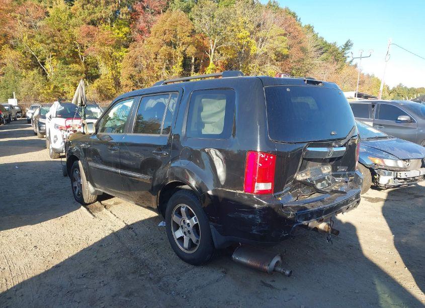 Photo 3 of 2010 Honda Pilot TOURING (VIN 5FNYF4H99AB029124)