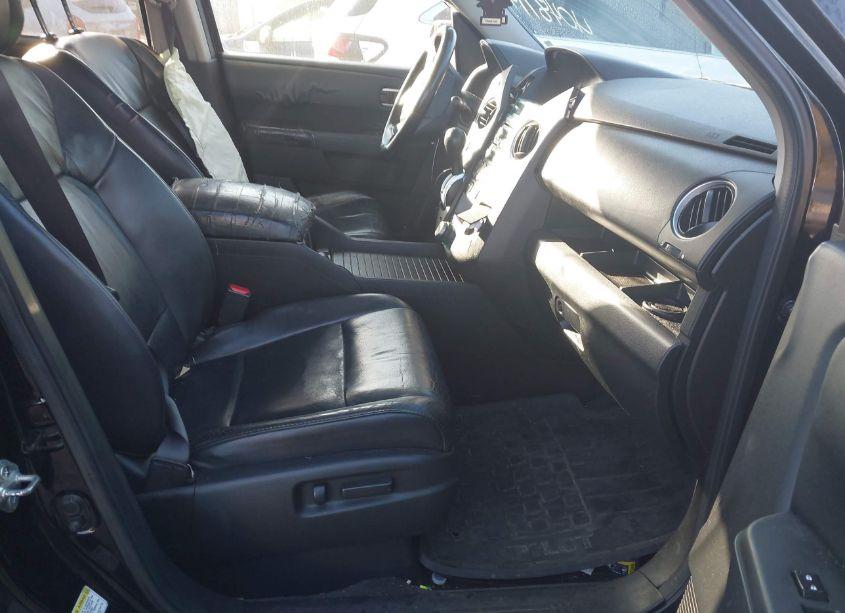 Photo 5 of 2010 Honda Pilot TOURING (VIN 5FNYF4H99AB029124)