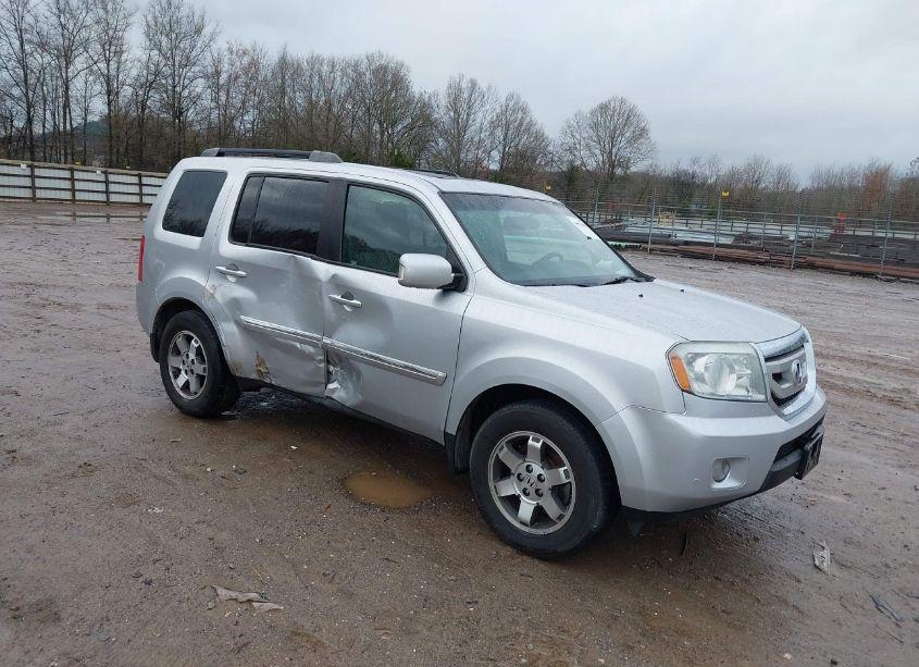 2010 Honda Pilot TOURING (VIN 5FNYF4H99AB039510) main photo