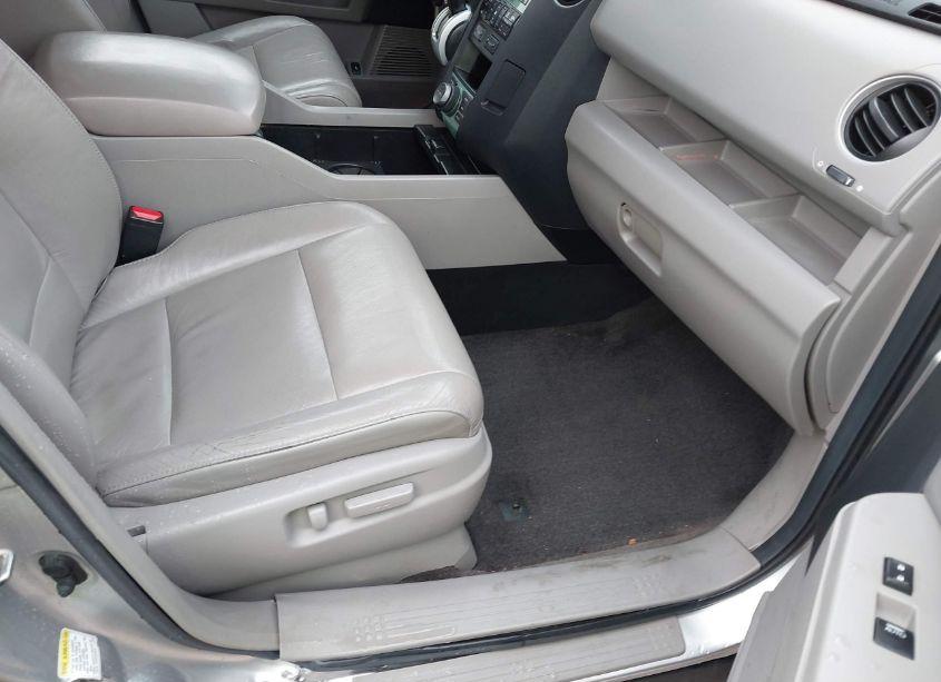 Photo 5 of 2010 Honda Pilot TOURING (VIN 5FNYF4H99AB039510)