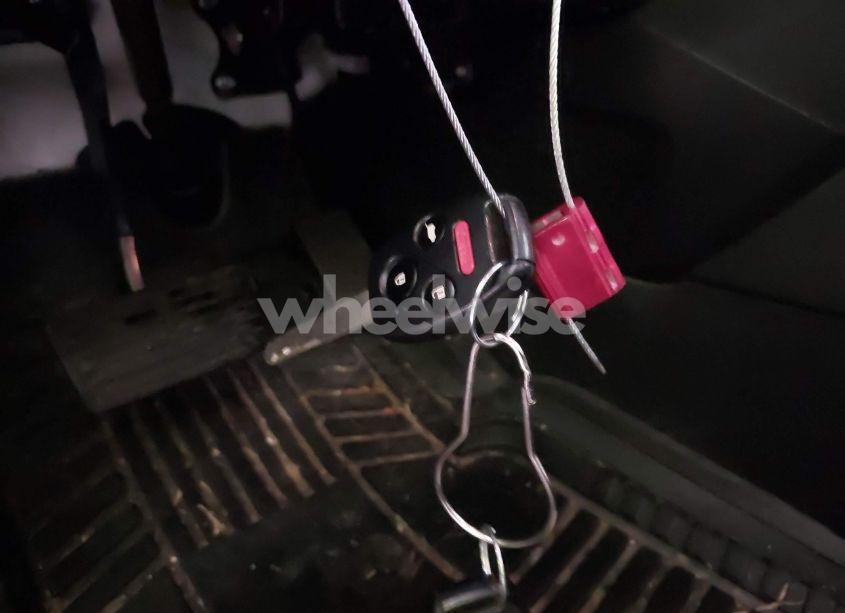 Photo 11 of 2011 Honda Pilot TOURING (VIN 5FNYF4H99BB035894)