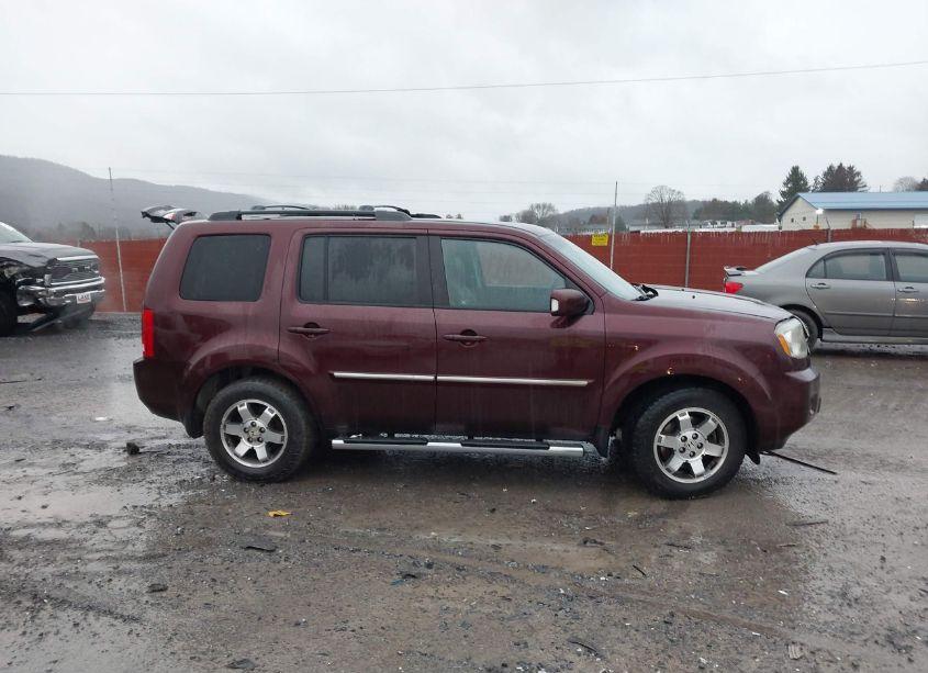 Photo 12 of 2011 Honda Pilot TOURING (VIN 5FNYF4H99BB092743)