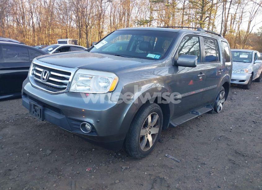 Photo 2 of 2012 Honda Pilot TOURING (VIN 5FNYF4H99CB010253)