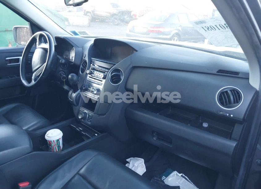 Photo 5 of 2012 Honda Pilot TOURING (VIN 5FNYF4H99CB010253)