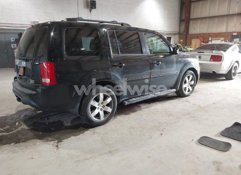 Photo 4 of 2012 Honda Pilot TOURING (VIN 5FNYF4H99CB055287)