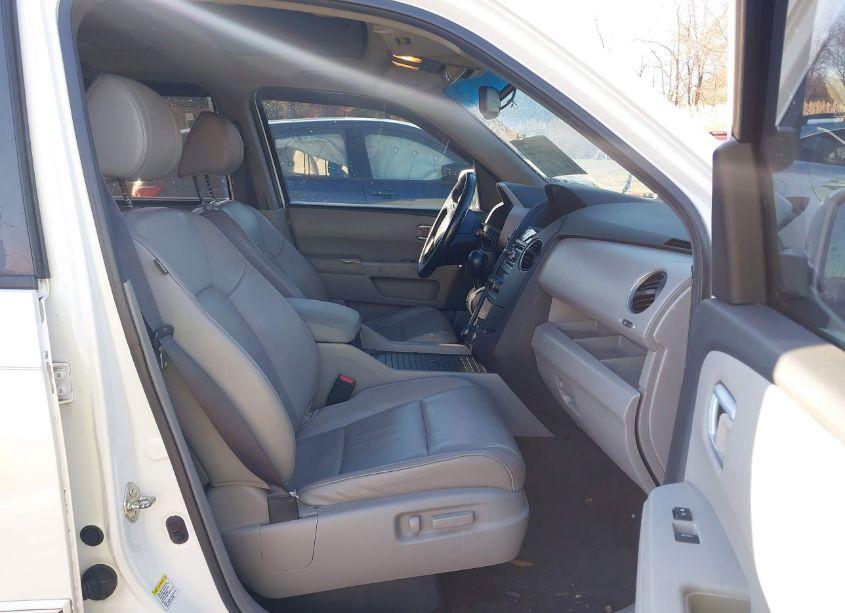 Photo 5 of 2012 Honda Pilot TOURING (VIN 5FNYF4H99CB062918)