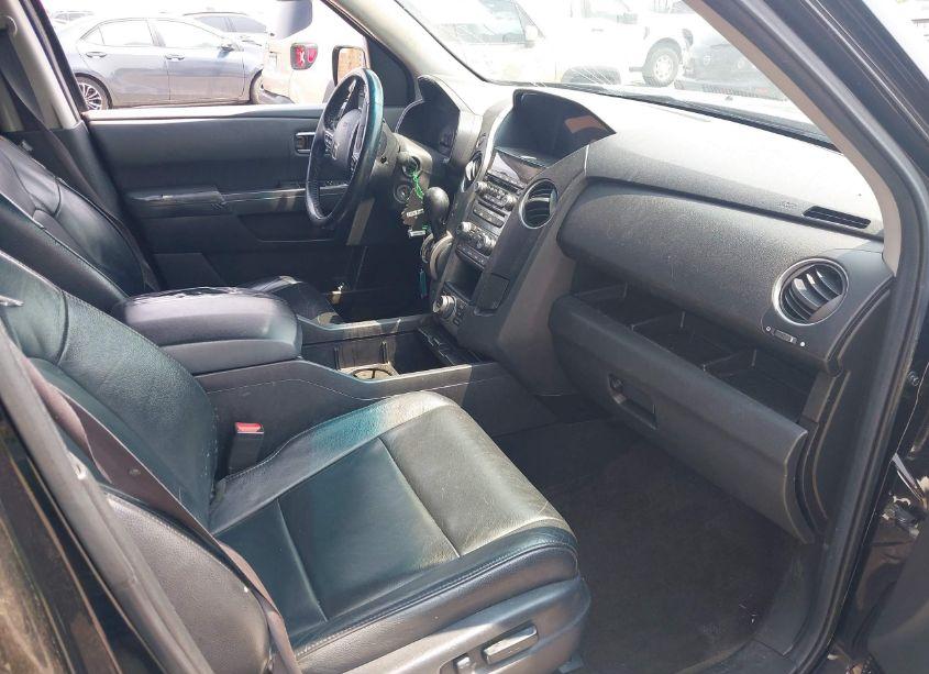 Photo 5 of 2012 Honda Pilot TOURING (VIN 5FNYF4H99CB082487)
