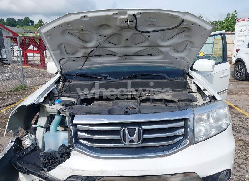 Photo 10 of 2013 Honda Pilot TOURING (VIN 5FNYF4H99DB017351)