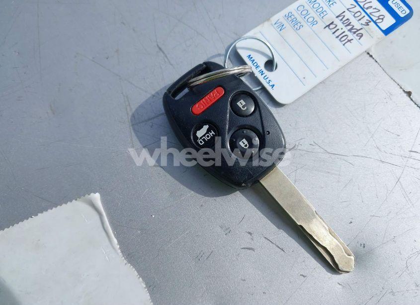 Photo 11 of 2013 Honda Pilot TOURING (VIN 5FNYF4H99DB017351)