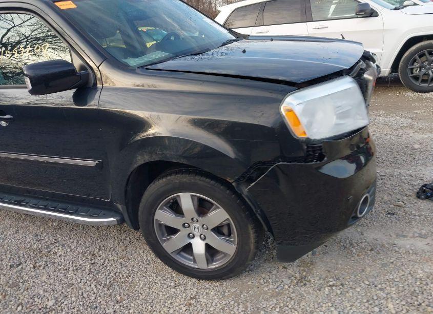 Photo 19 of 2014 Honda Pilot TOURING (VIN 5FNYF4H99EB015326)