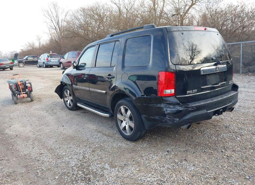 Photo 3 of 2014 Honda Pilot TOURING (VIN 5FNYF4H99EB015326)