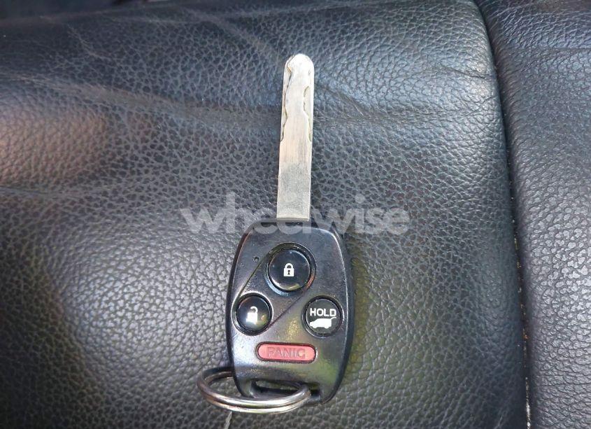 Photo 11 of 2014 Honda Pilot TOURING (VIN 5FNYF4H99EB021188)