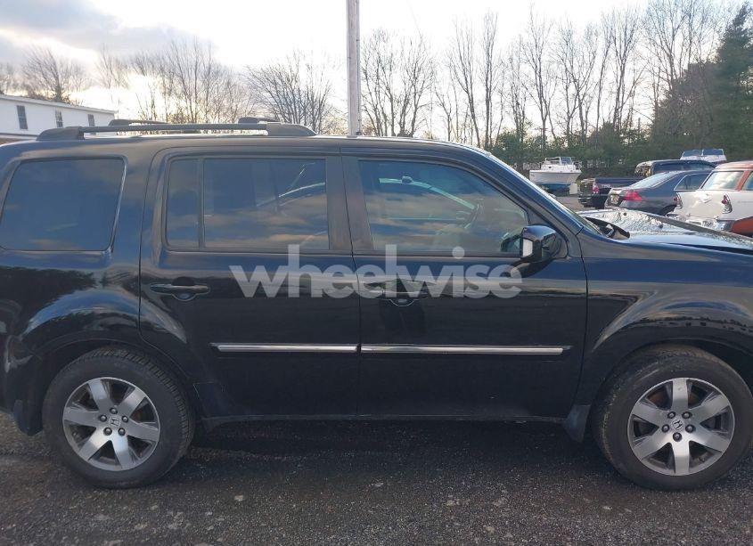 Photo 13 of 2014 Honda Pilot TOURING (VIN 5FNYF4H99EB021188)