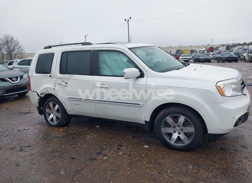Photo 13 of 2014 Honda Pilot TOURING (VIN 5FNYF4H99EB046835)